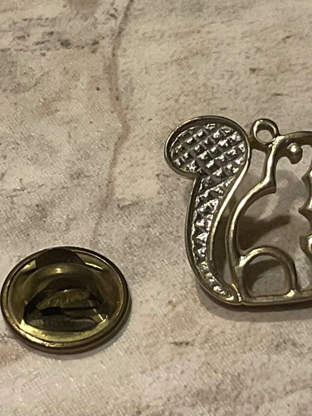 Avon Squirrel Tac Pin Vintage 1” tall